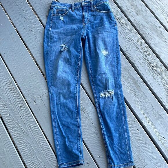 Universal thread jeans  - Picture 1 of 4